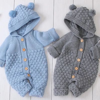 Barboteuse bébé à capuche