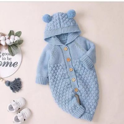 Barboteuse bébé à capuche