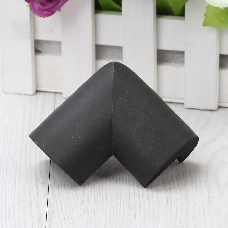 Protege coin de table