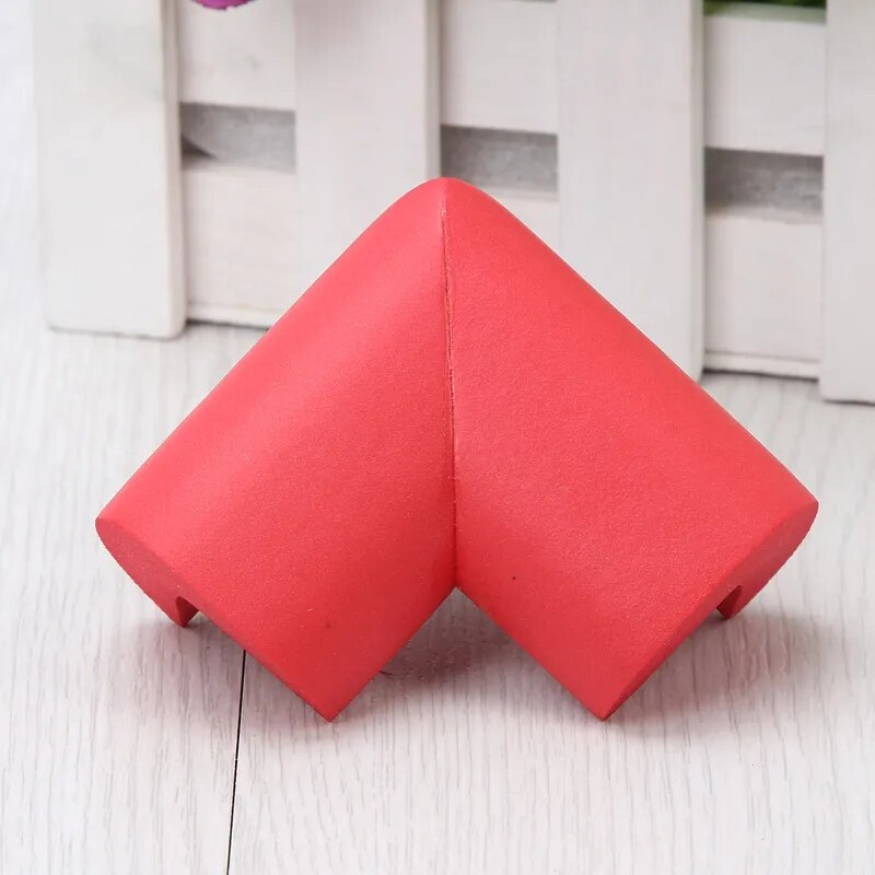 Protege coin de table