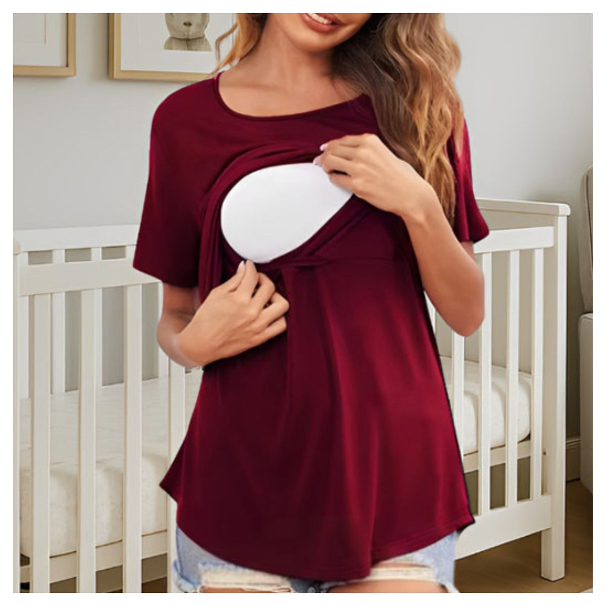 Détails du T-shirt allaitement avec ouverture discrète et coupe ample
